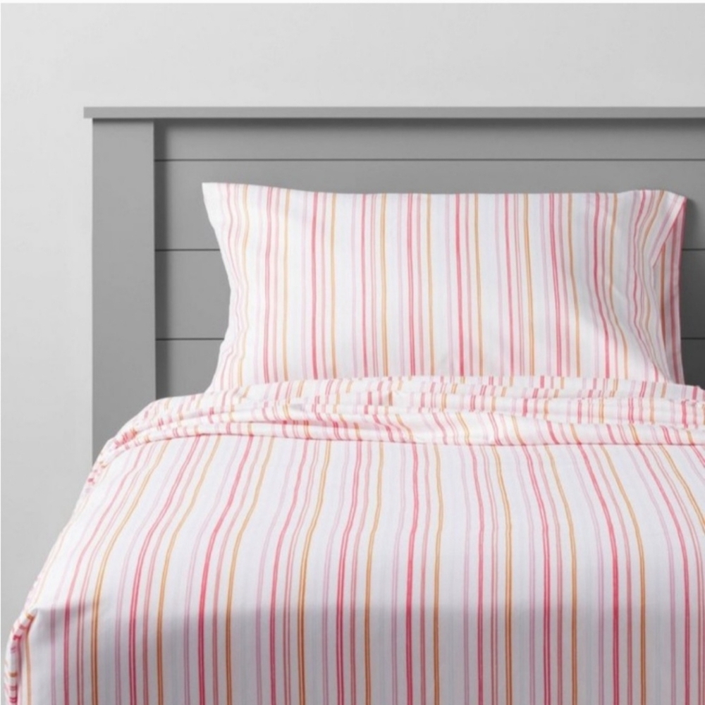Pillowfort Full Rainbow Microfiber Striped Kids' Sheet Set